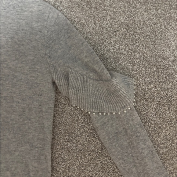 Gray Cashmere Turtleneck Sweater - Picture 2 of 5